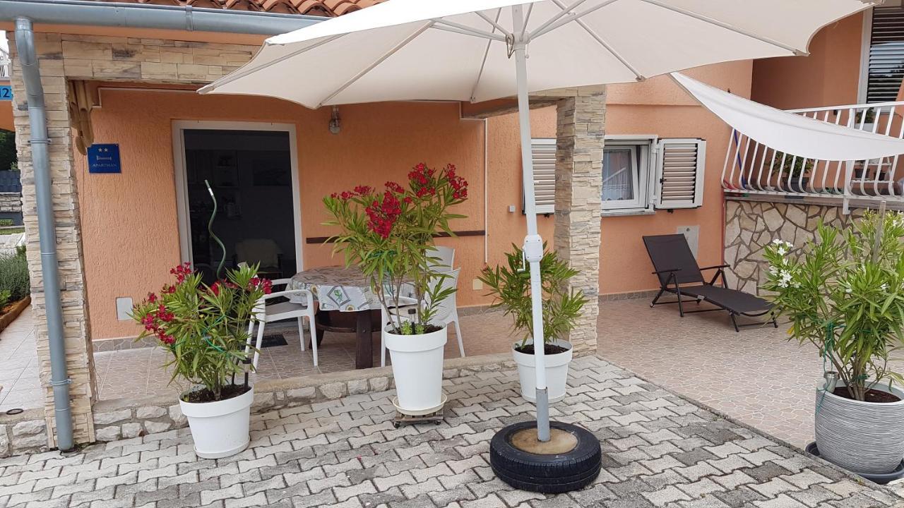 Apartment Branka ลาบิน ภายนอก รูปภาพ